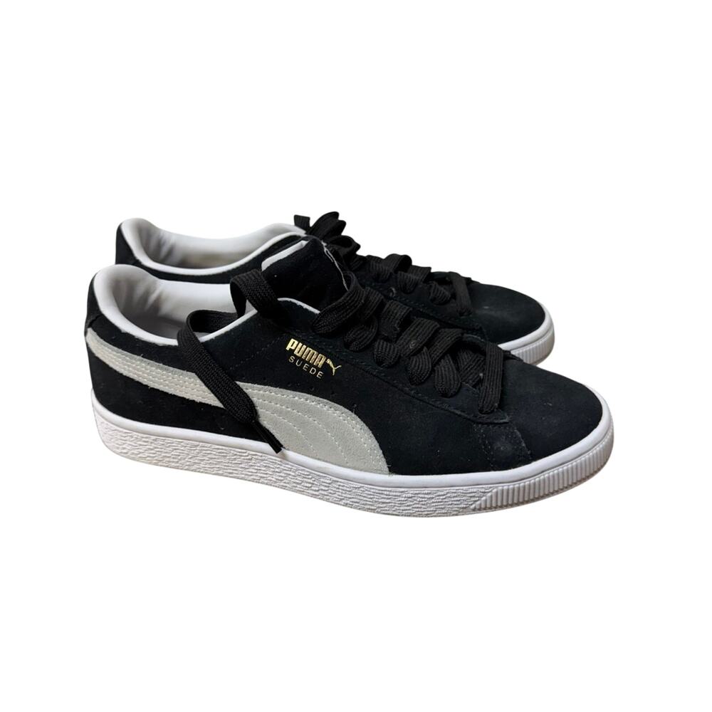Kids 5.5 puma suede shoes